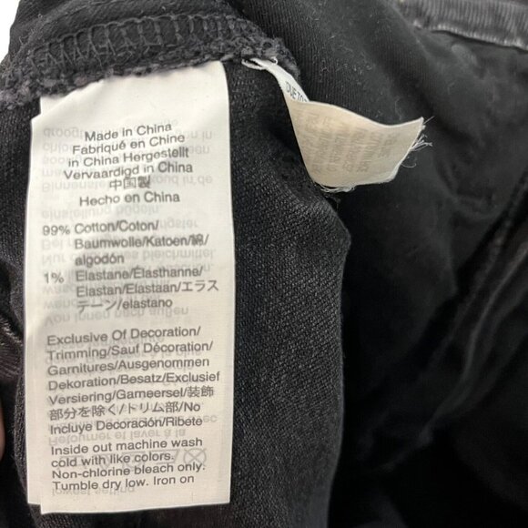 Welcome to my closet - Picture 4 of 5